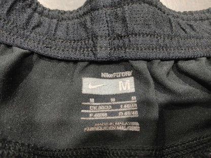 Nike FitDry Activewear shorts Size Medium Good Condition