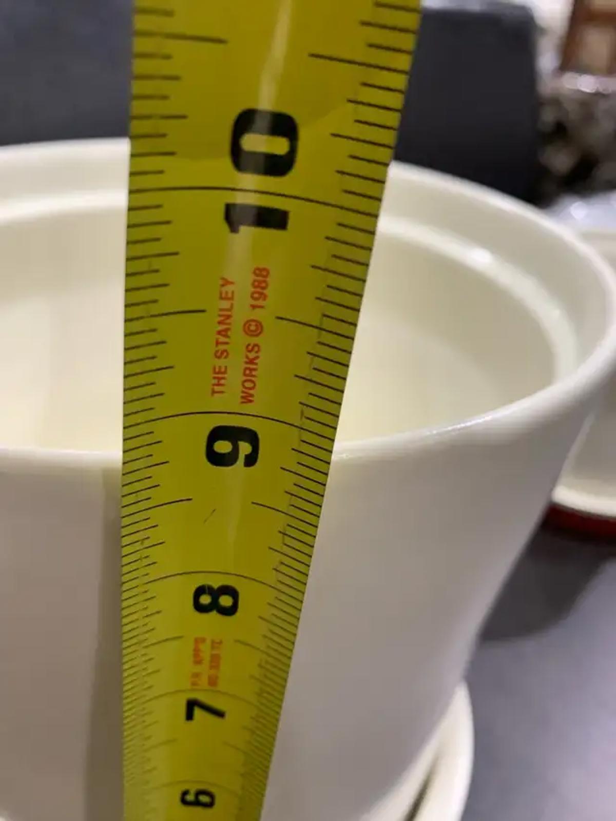 Pots à fleurs crème avec base en caoutchouc rouge – lot de 3