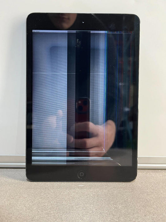 iPad Mini 64GB Cellular Black A1455 Bad Screen