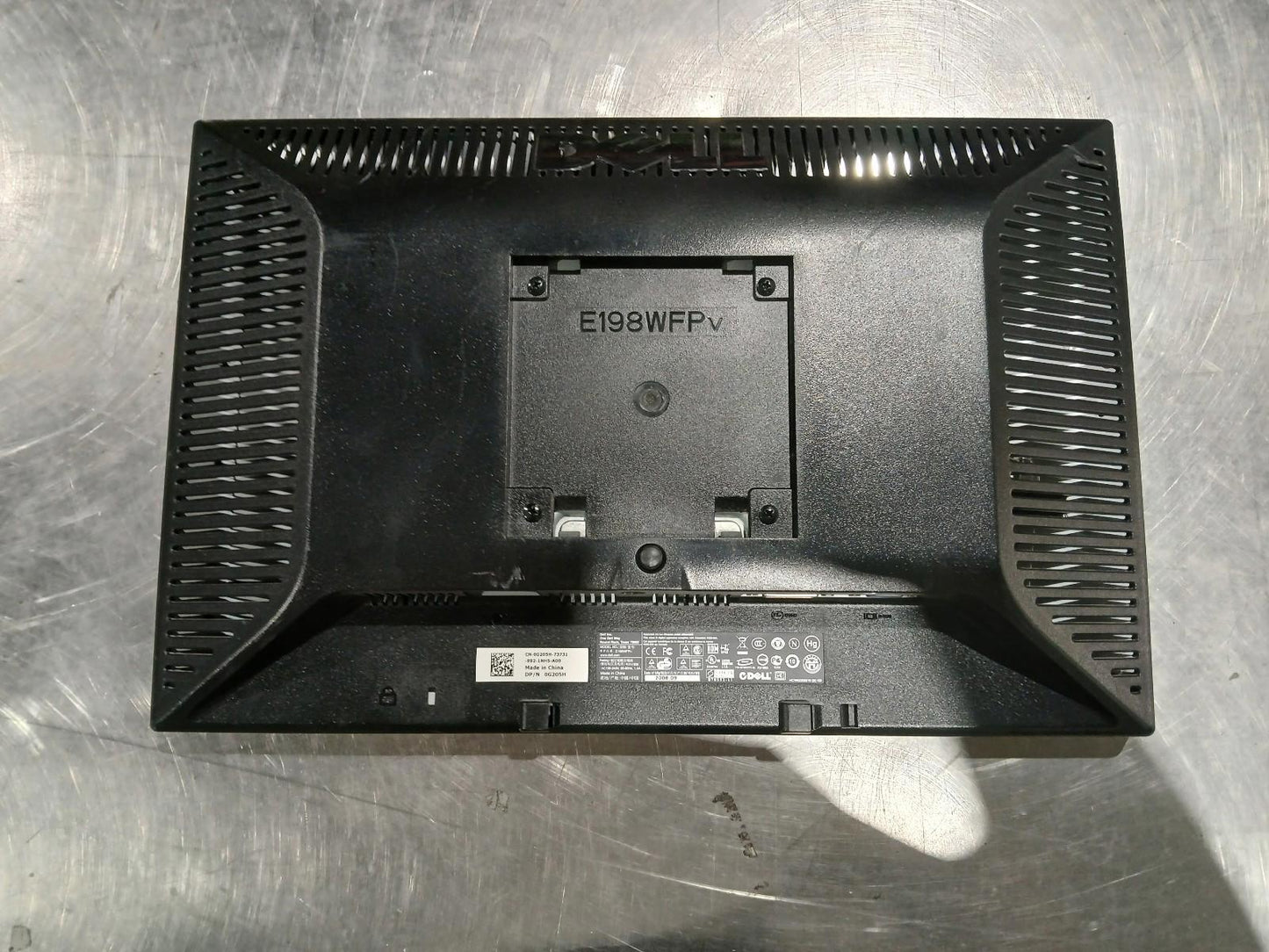 Dell E198WFPv Monitor FOR PARTS ONLY