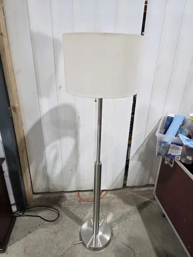 Sleek Modern Floor Lamp