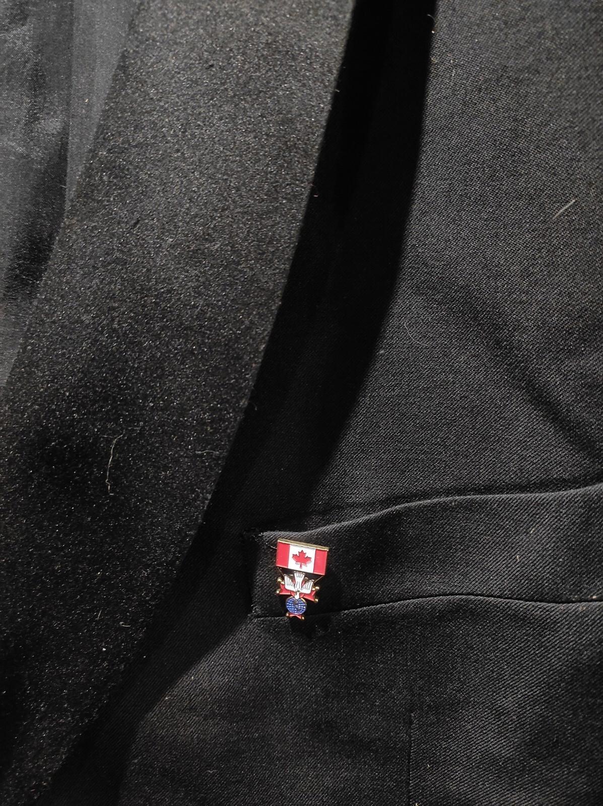 Holt Renfrew Black Blazer Fitted Wool Work Wear Business