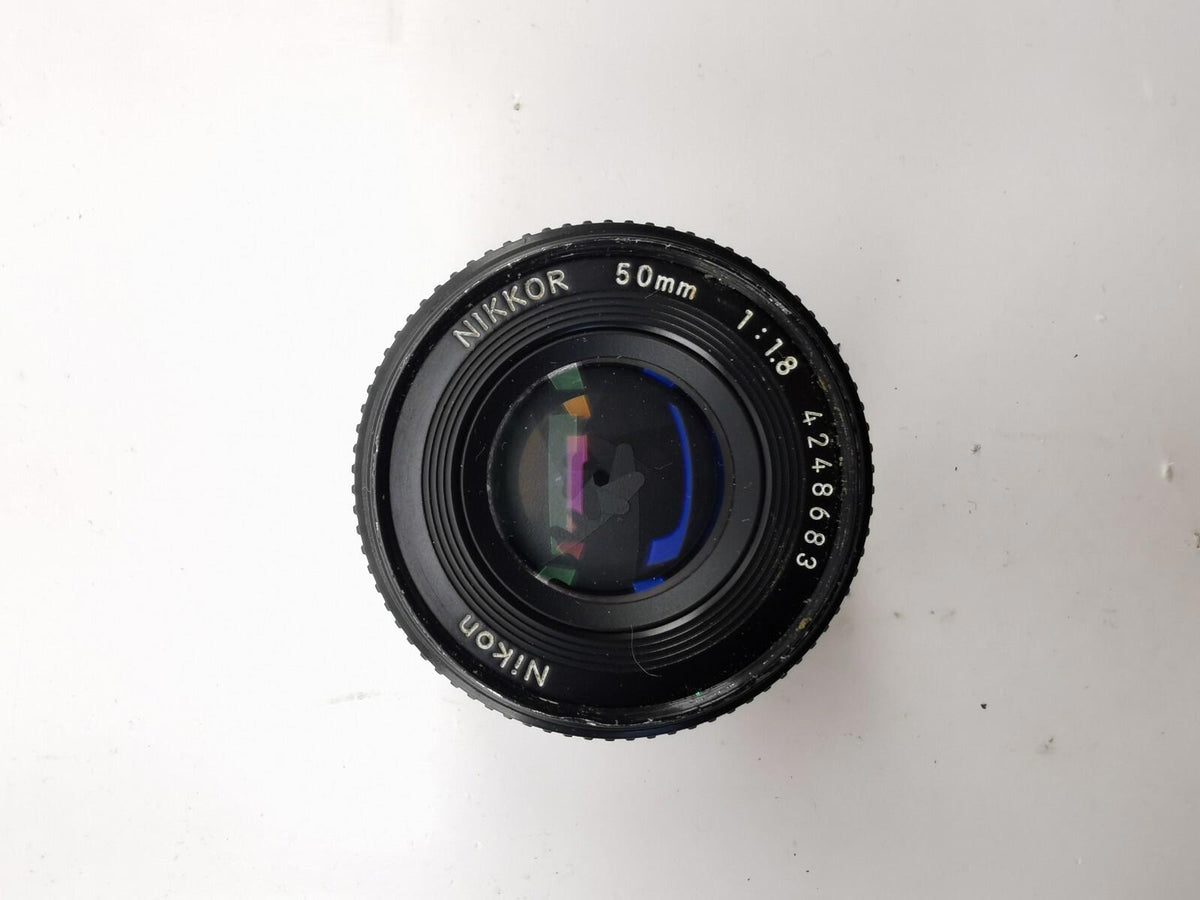 Objectif Nikon NIKKOR 50mm f/1.8 par DHL depuis le Japon