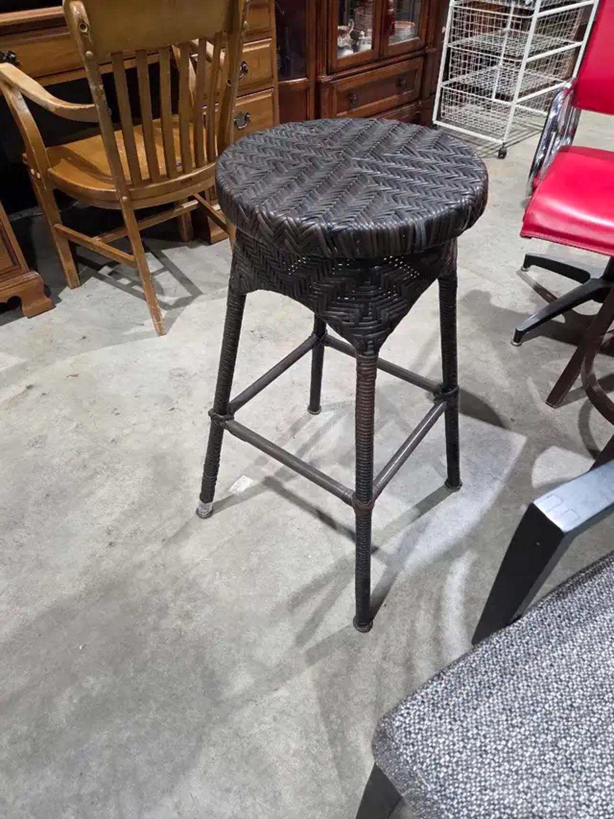 Resin Wicker 30" Bar Stool - Swivel