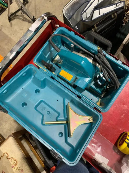 Makita Power Planer