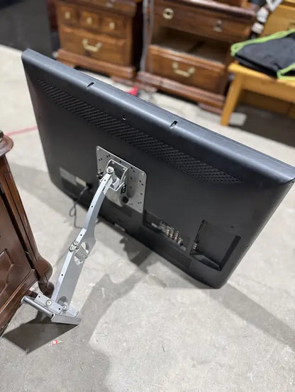 42" LG 42LK450 TV (no remote)