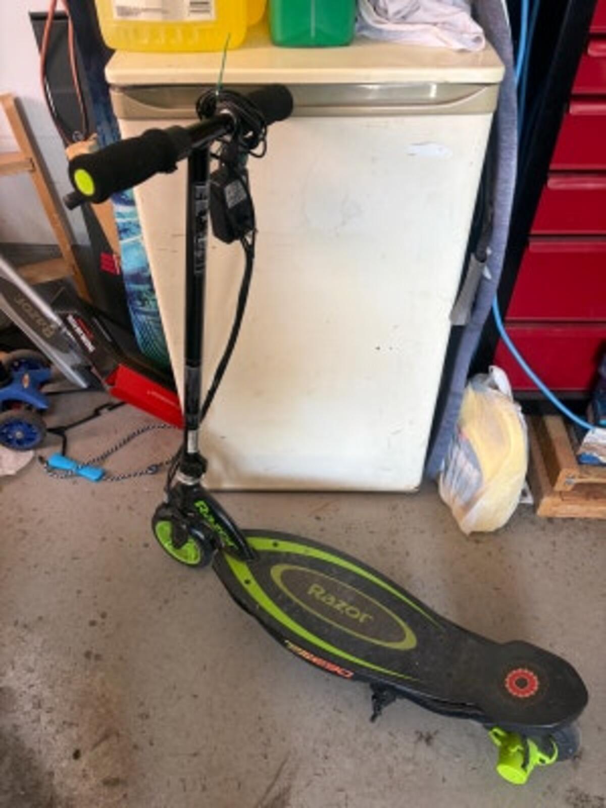 Razor Power Core E90 Electric Scooter