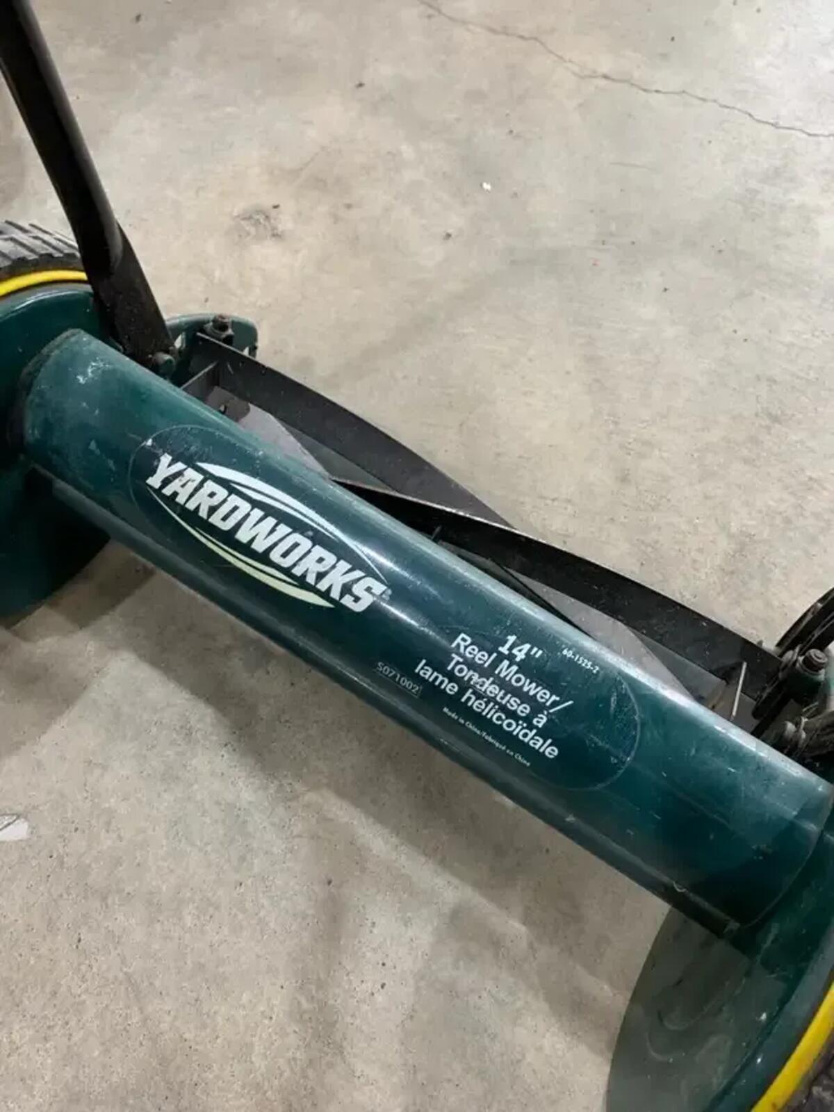 Yardworks Reel Mower