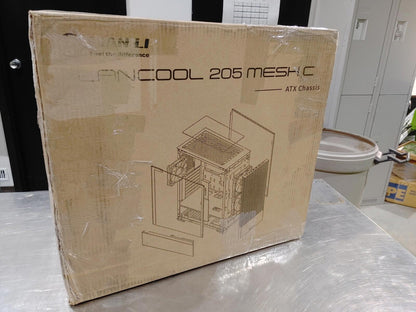 Brand New In Box Lian Li LanCool 205 Mesh C ATX Computer Case Black