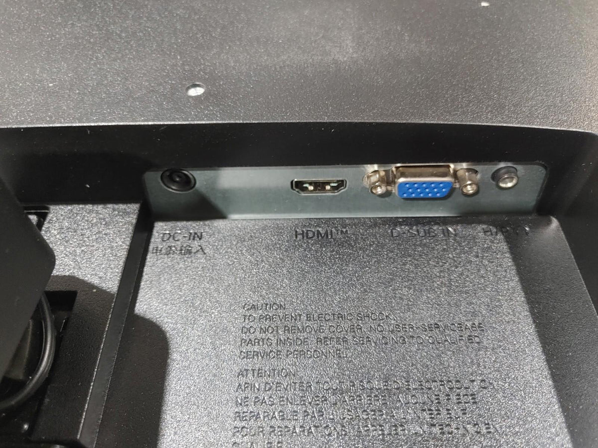 Moniteur LCD LG 22 pouces modèle 22MR41S-B en bon état, testé et fonctionnel, noir