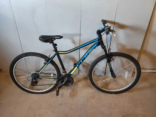 CCM Hardline Hardtail Mountain Bike, Black, 21-Speed, 27.5"