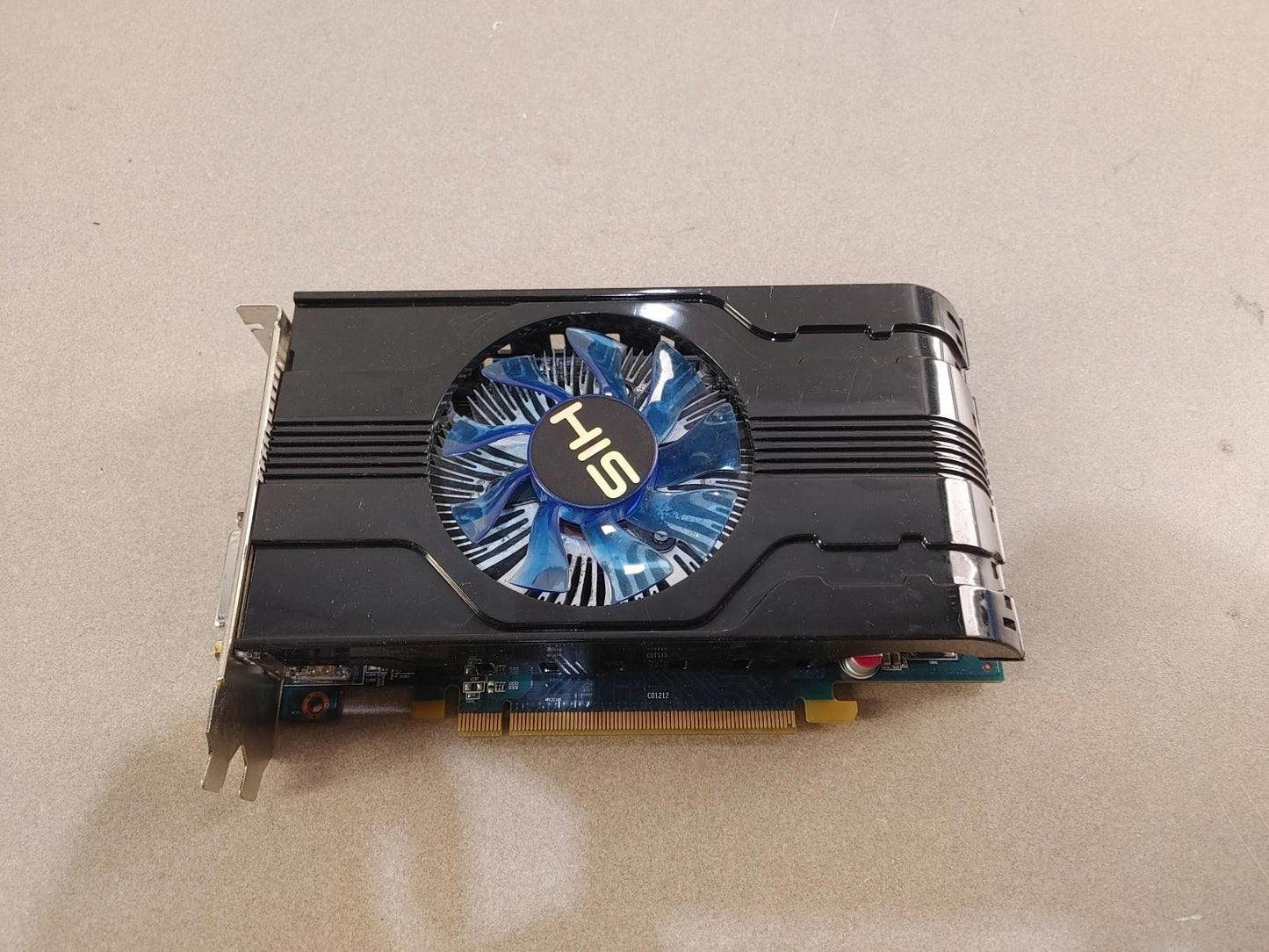 GOOD CONDITION HIS Radeon HD 6770 6pin GPU Black/Blue