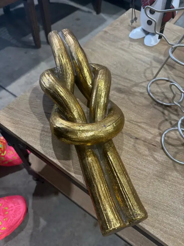 Knot Sculpture