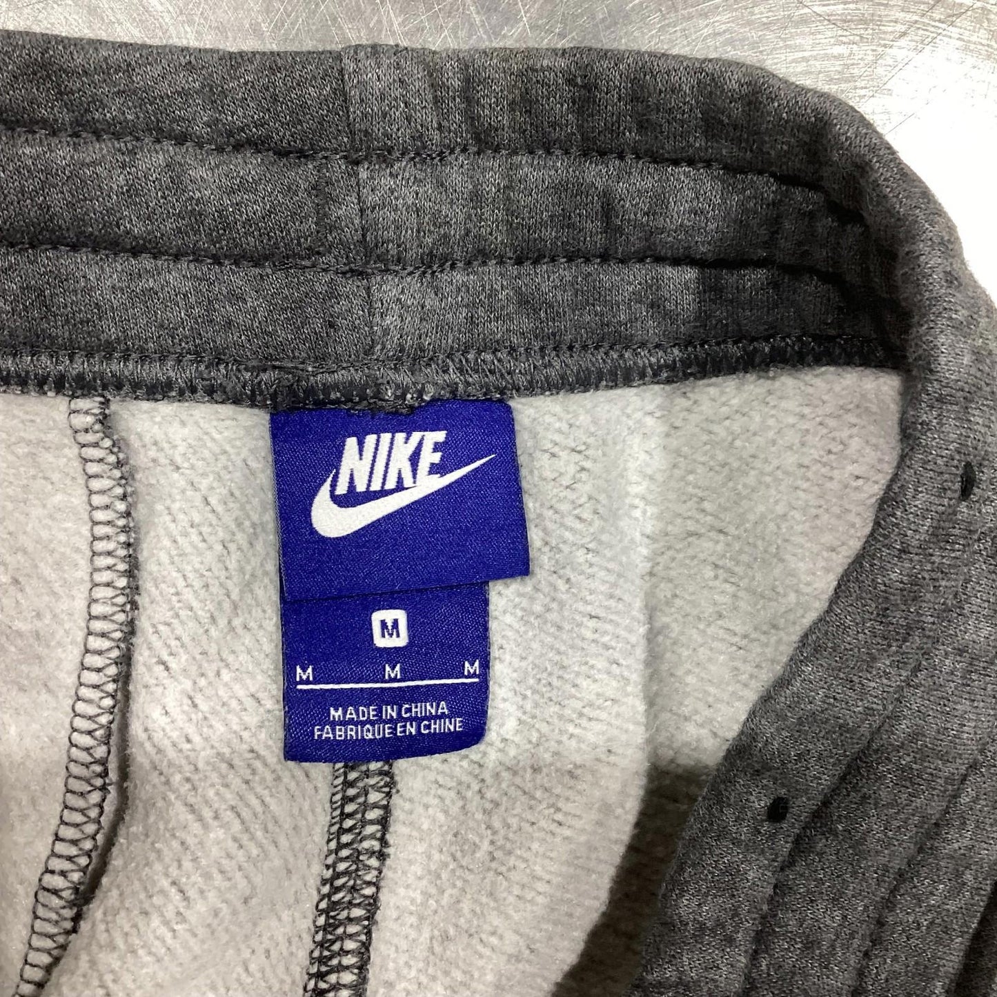 Nike Men’s Gray Tapered Jogger Sweatpants
