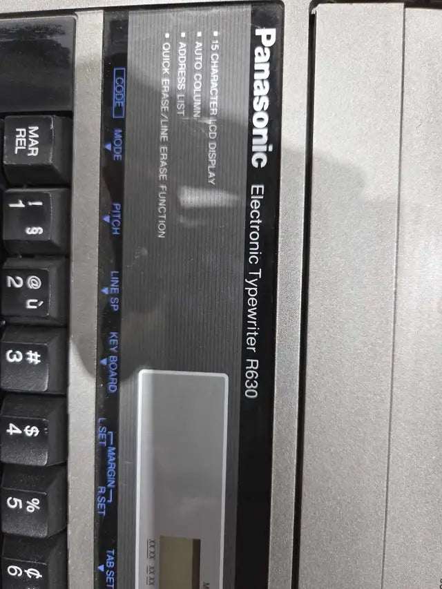 Panasonic R630 Electric Typewriter