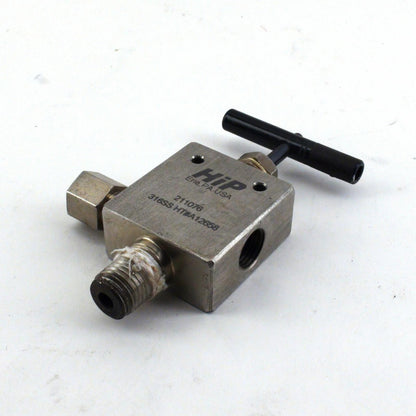 HiP 211076 Taper Seal Valve Fitting - Used