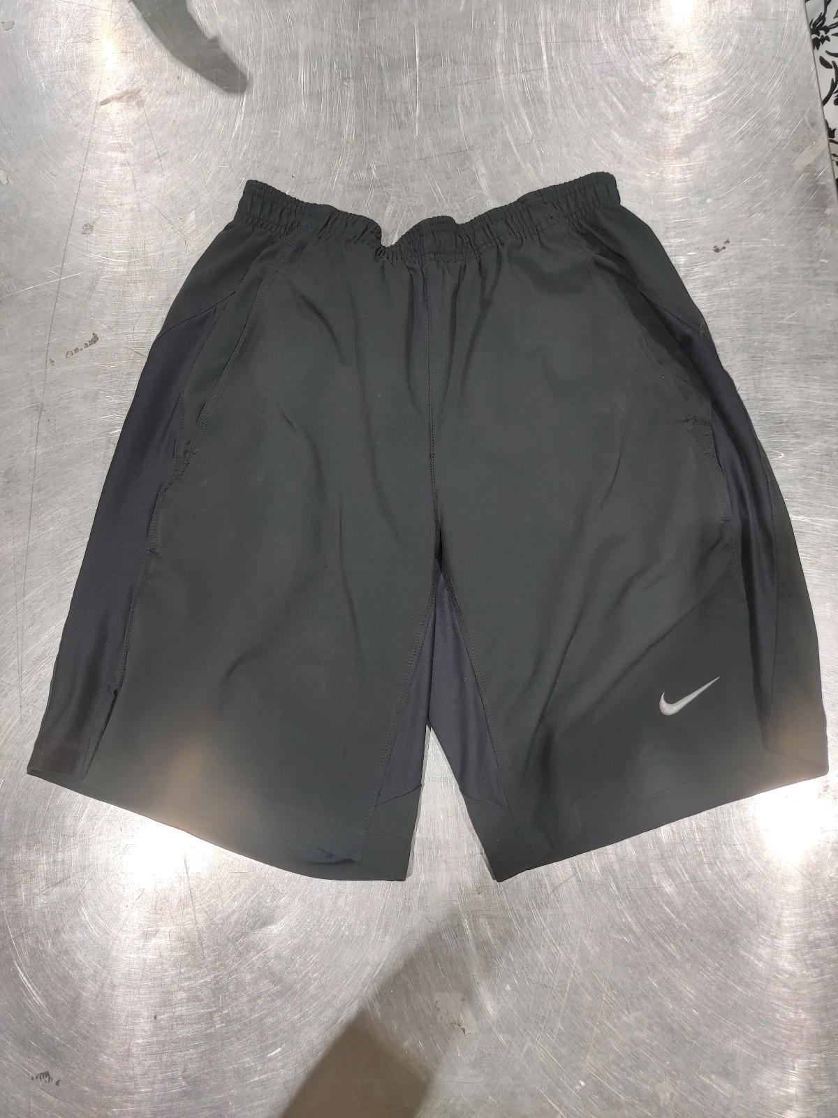 Nike FitDry Activewear shorts Size Medium Good Condition
