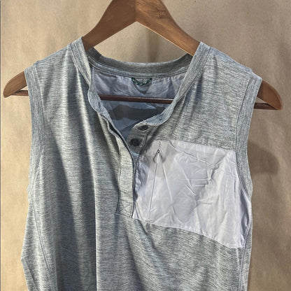 Woods Women’s Gray Sleeveless Top (Size L)