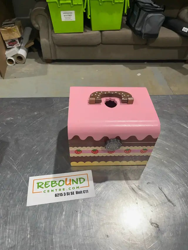 Wooden Cake Trinket Box