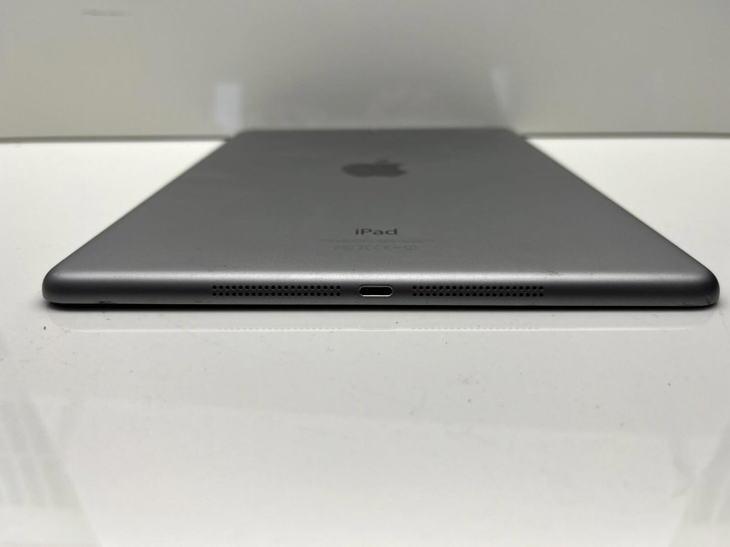 iPad Air 1st Generation Wifi A1474 Black Cracked Glass