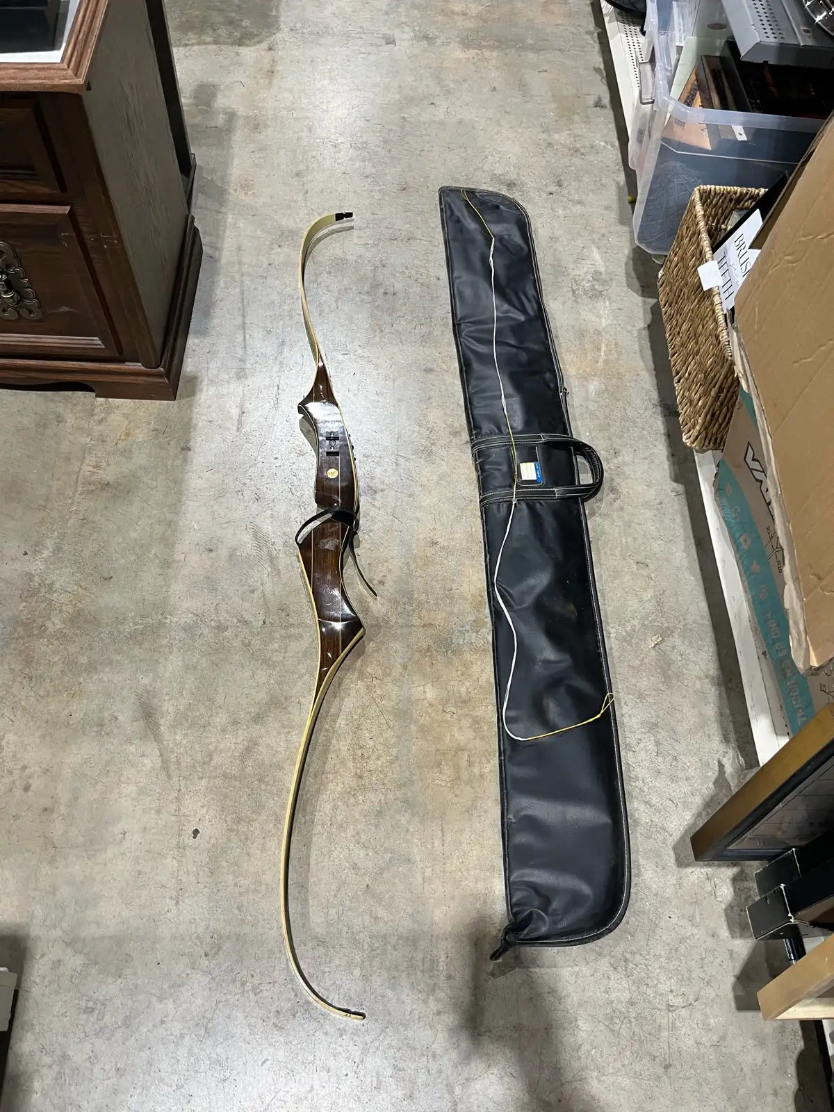 Vintage Bear Temujin target bow