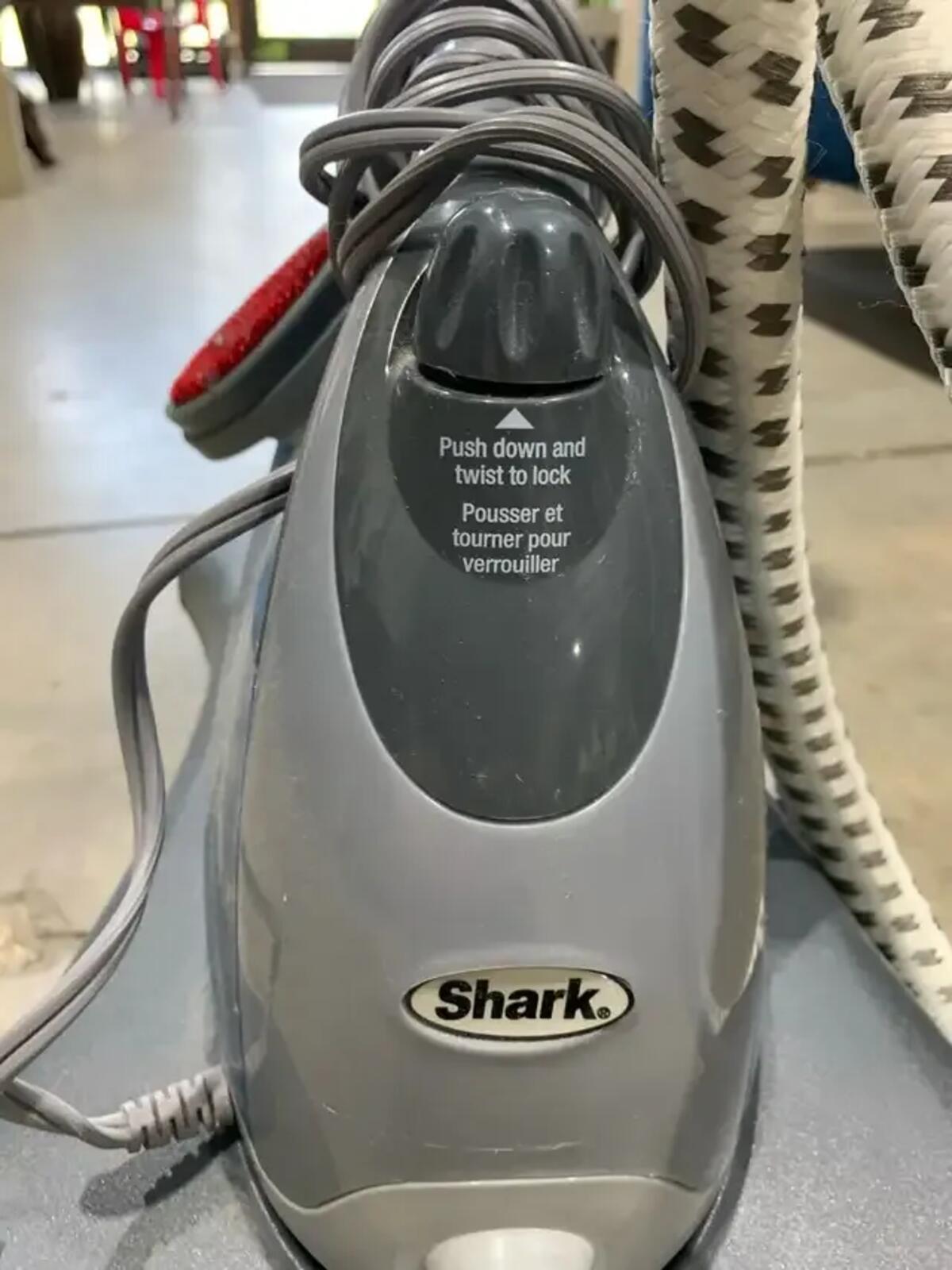 Shark Fabric Steamer