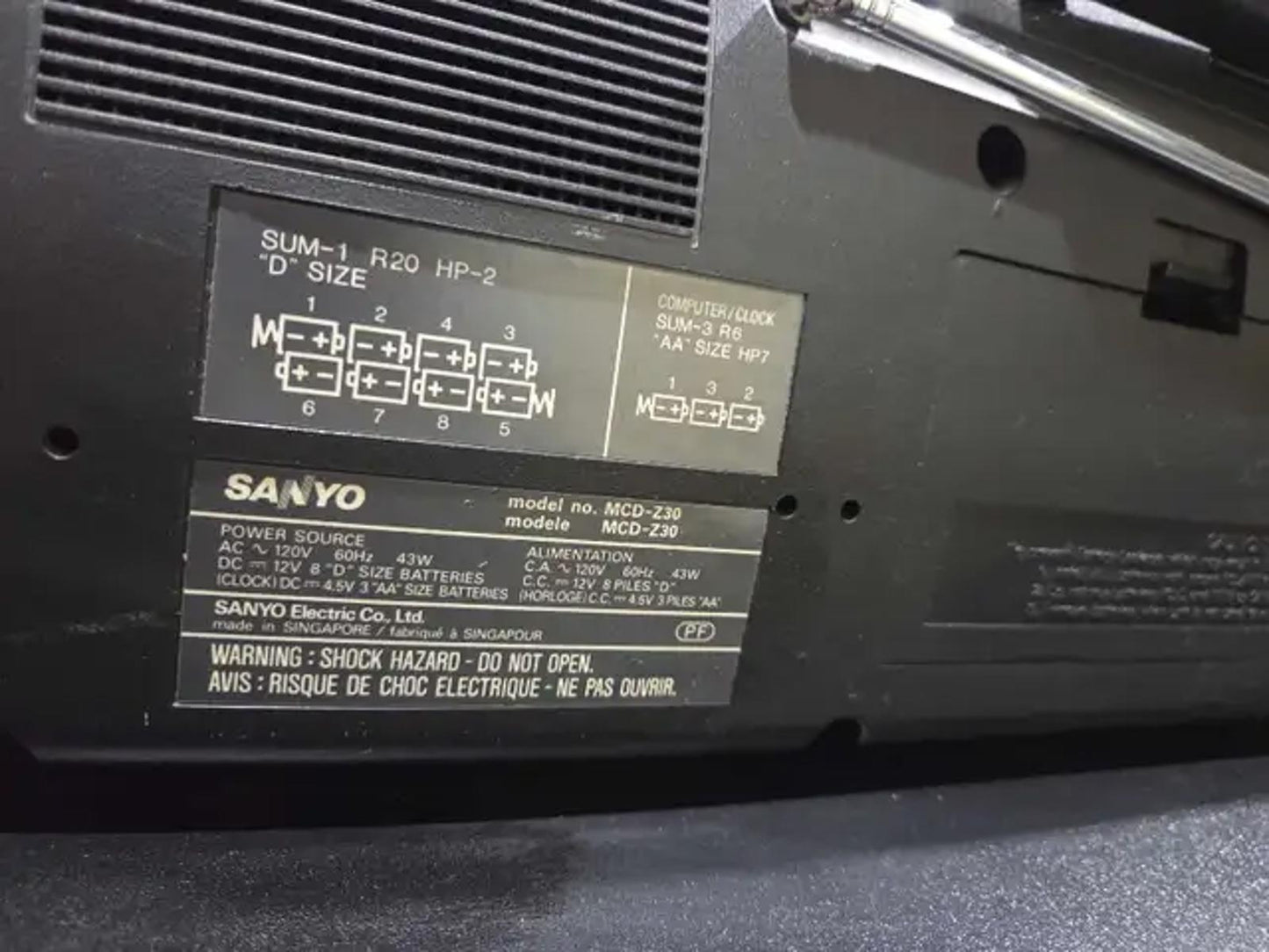 Sanyo MCD-Z30 CD/Radio/Cassette Boombox
