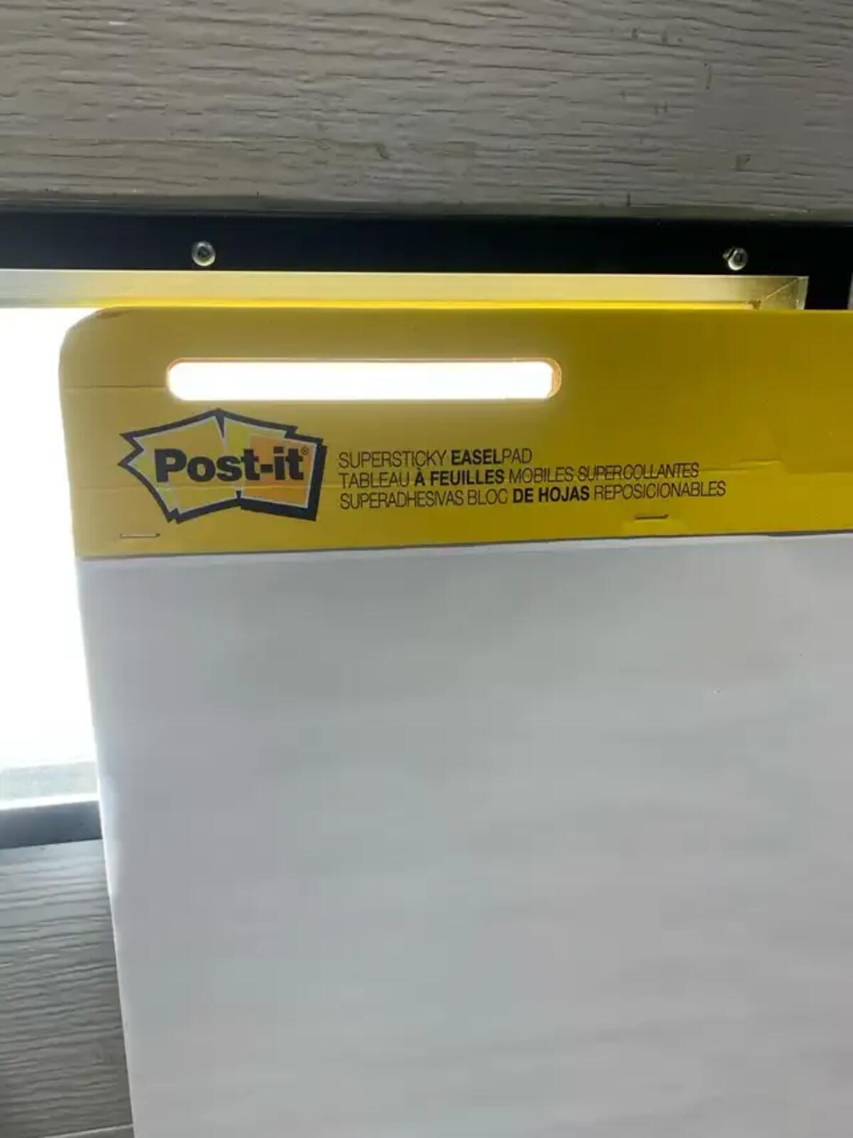Post-it Easel Pad - 2 available