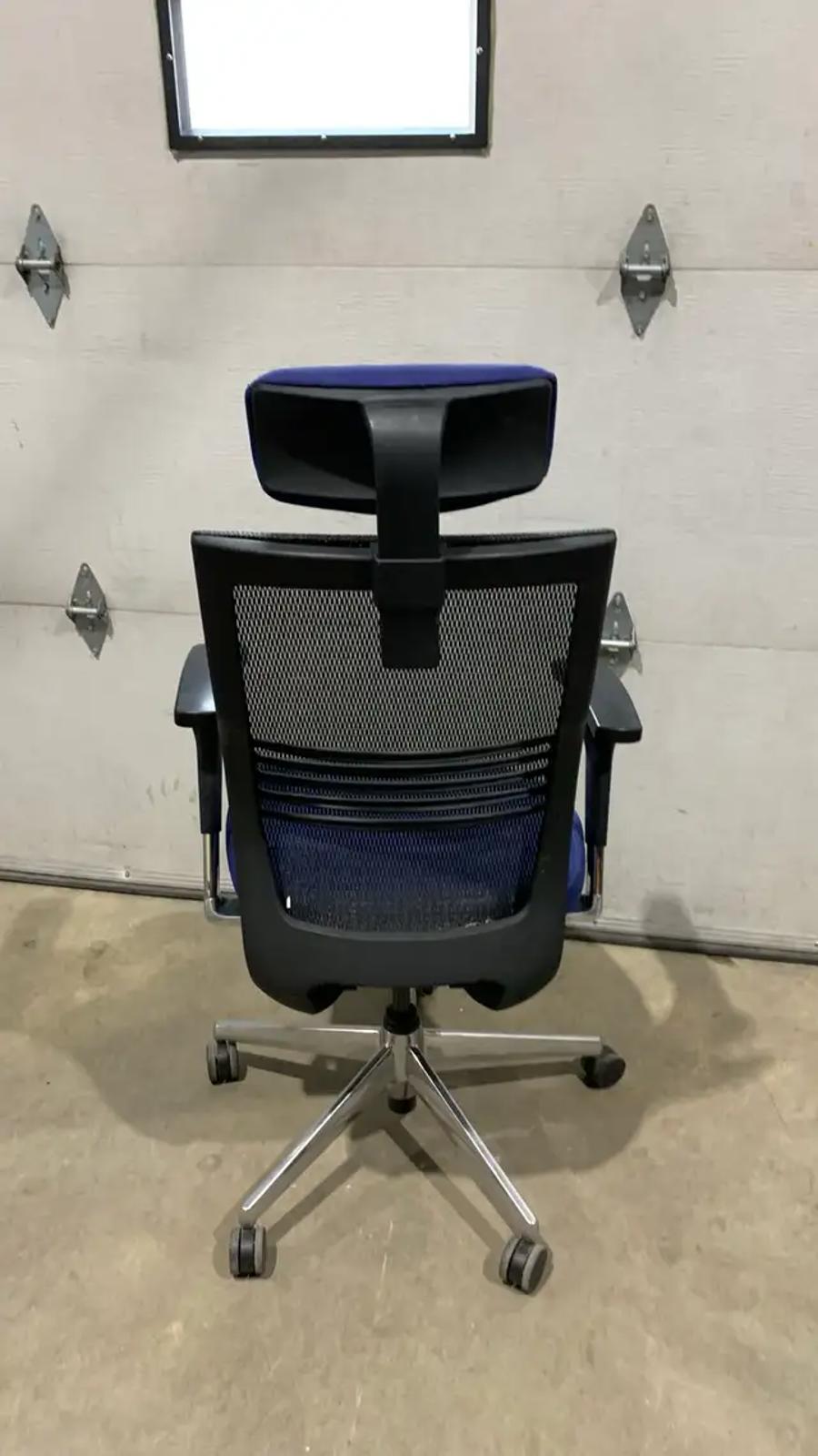 Mesh back Office Chair with Blue Seat