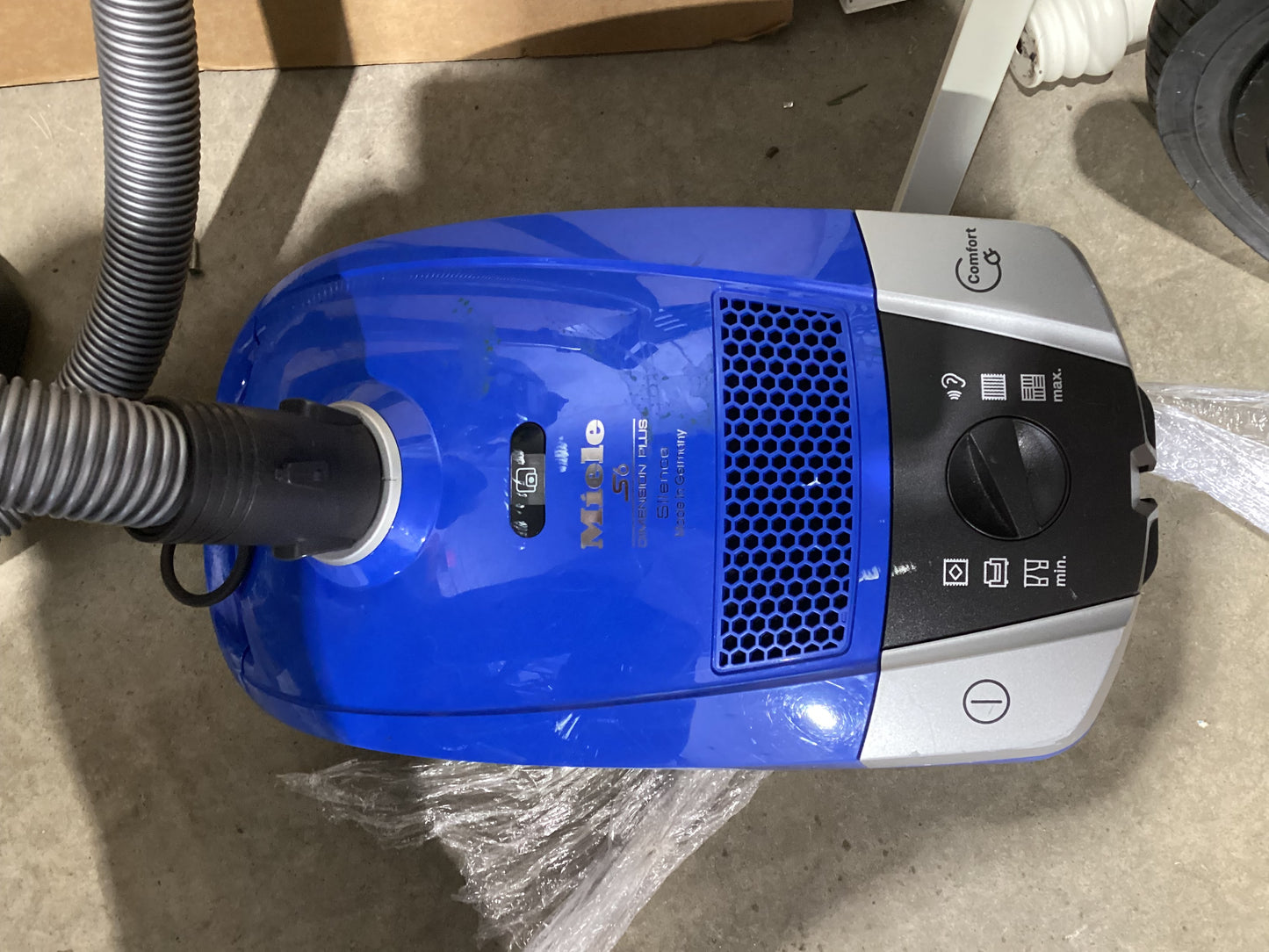Miele S6 Dimension Plus Vacuum - Blue