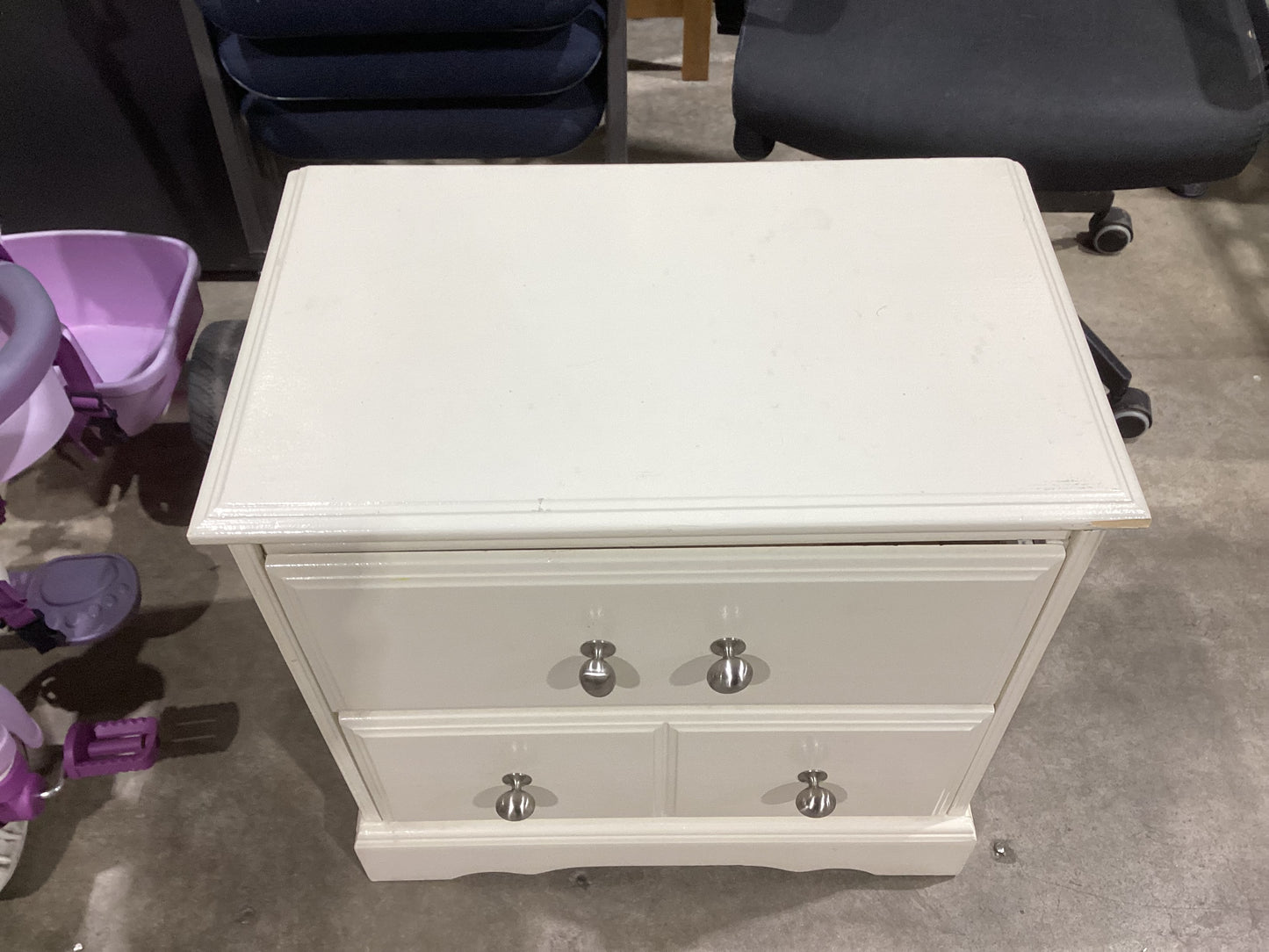 White 2-Drawer Nightstand