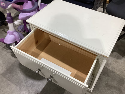 White 2-Drawer Nightstand