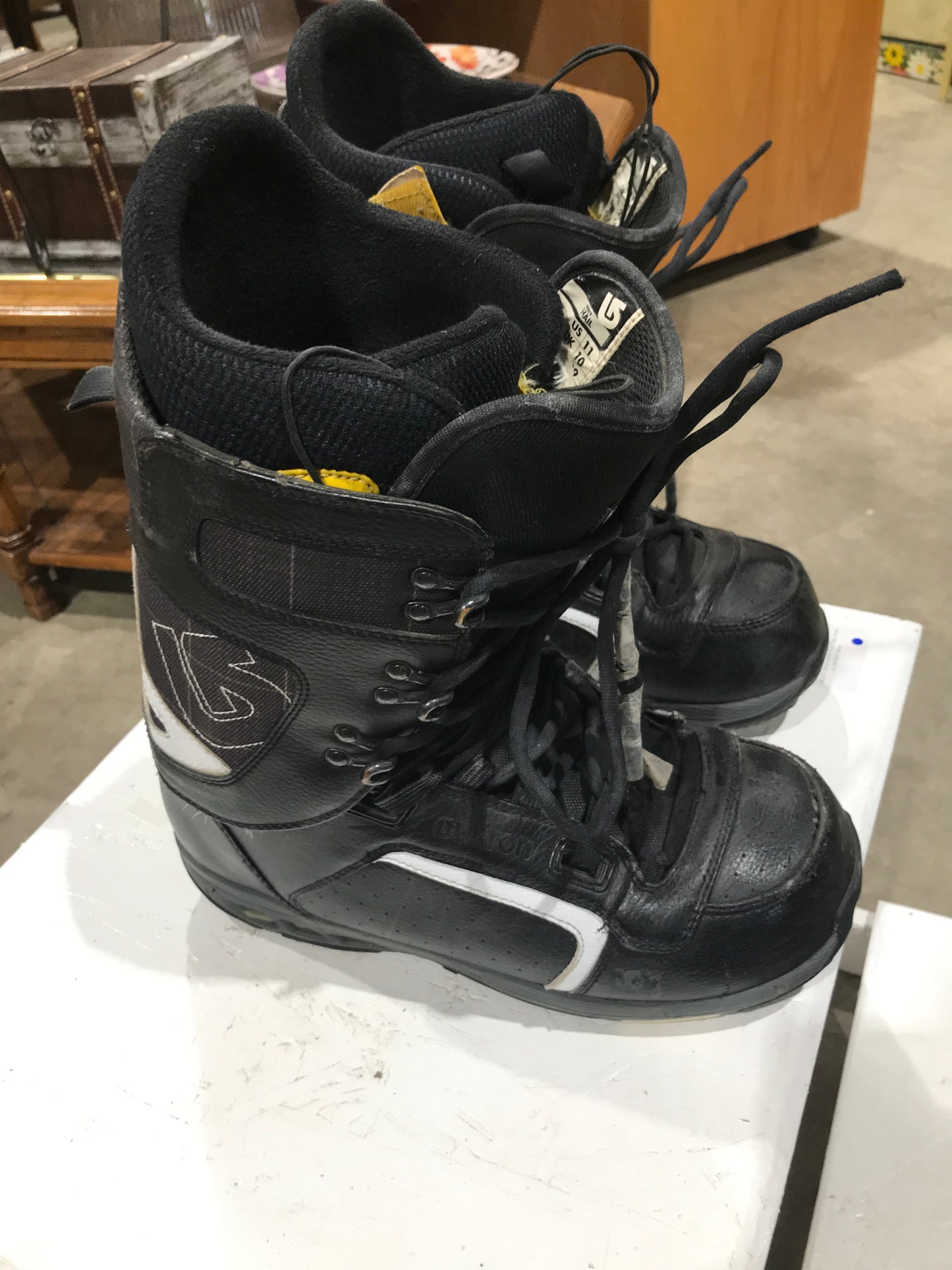 Burton Hail Snowboard Boots (Size 11.0M)