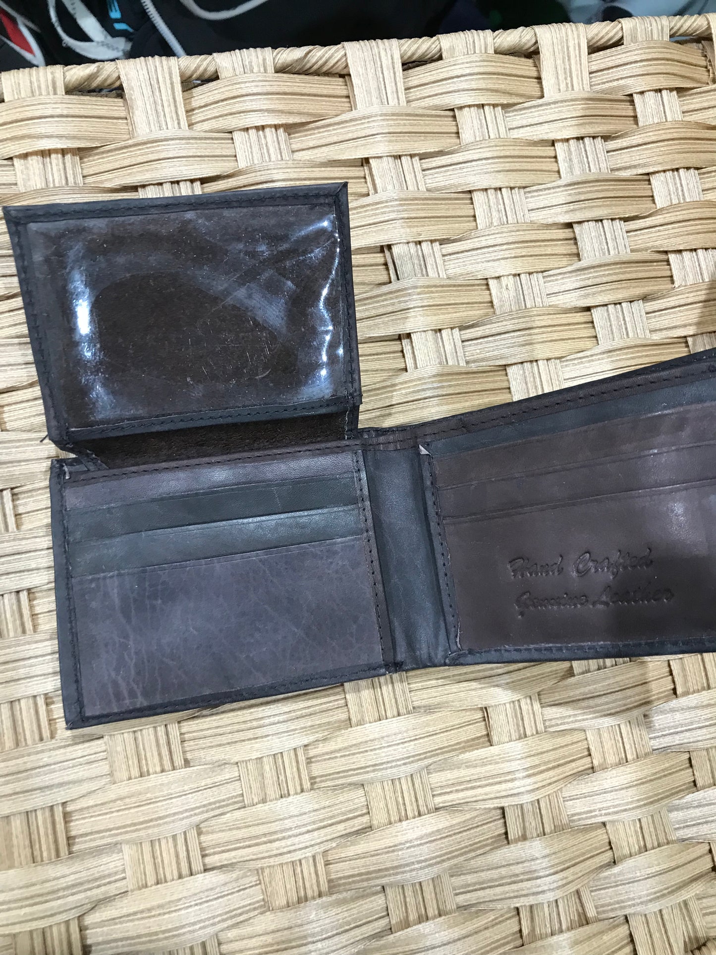 Leather Wallet with Turtle pattern