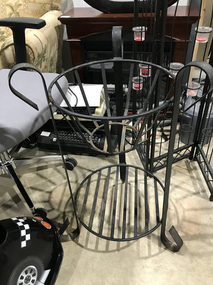 Metal Plant Stand
