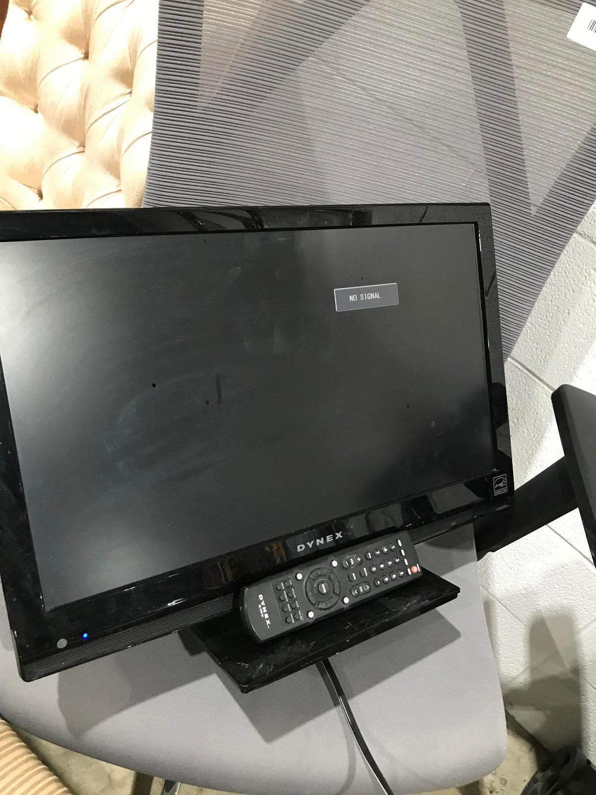Dynex  21" LCD TV with Remote