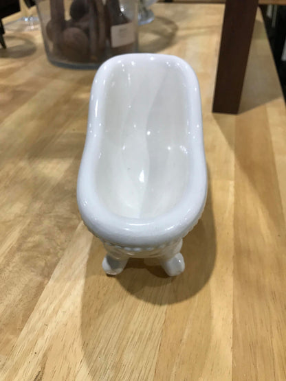 8" White Ceramic Bathtub
