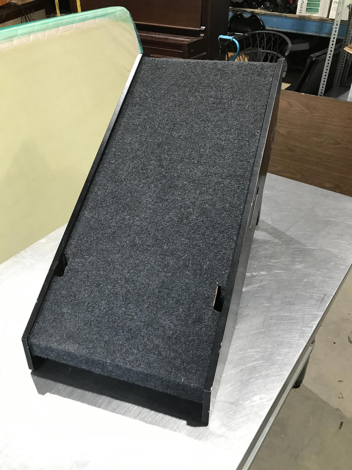 Carpeted Dog Steps/Ramp