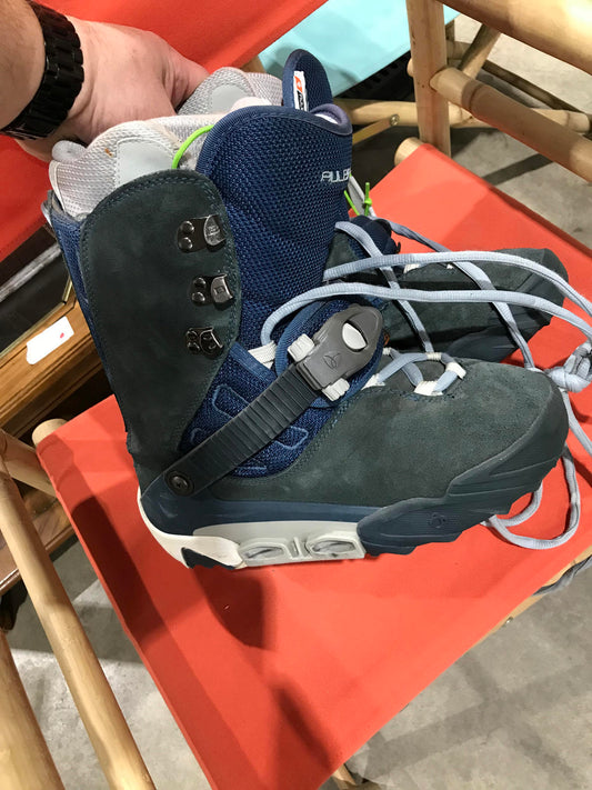 Womens Burton Ruler SI Boots (size 9W)