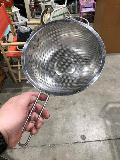 Stainless Steel Colander (10"D x 4"H)