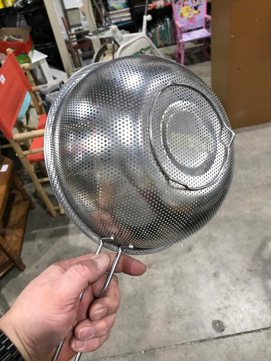 Stainless Steel Colander (10"D x 4"H)