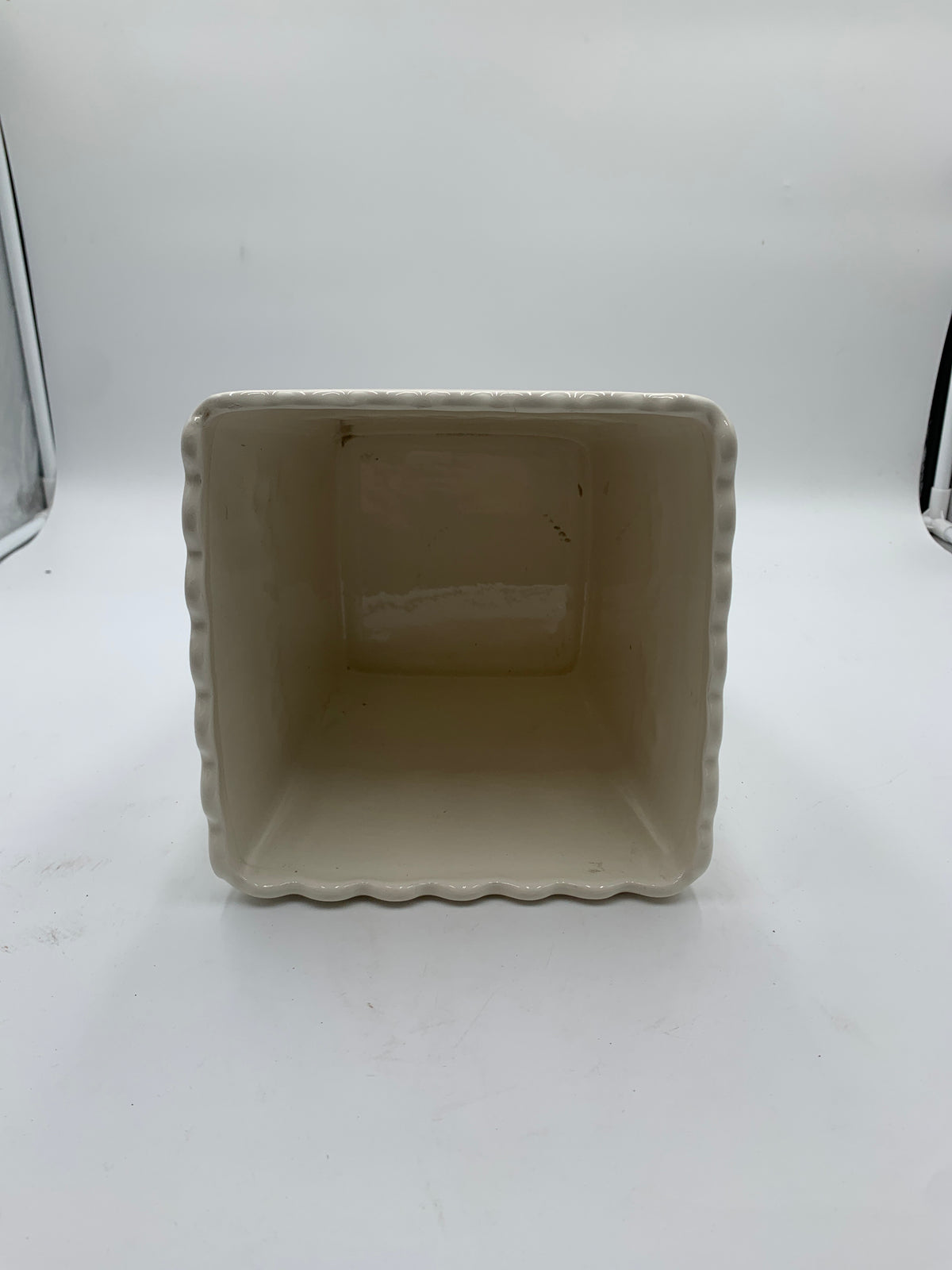 WordWare Cream Popcorn Bowl Scalloped Rim Large Serving Bowl Kitchen Tableware