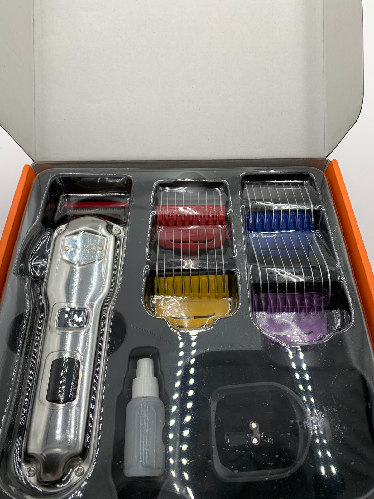 oneisall RFC-676 Dog Grooming Clippers Kit Cordless Rechargeable Pet Hair Trimmer