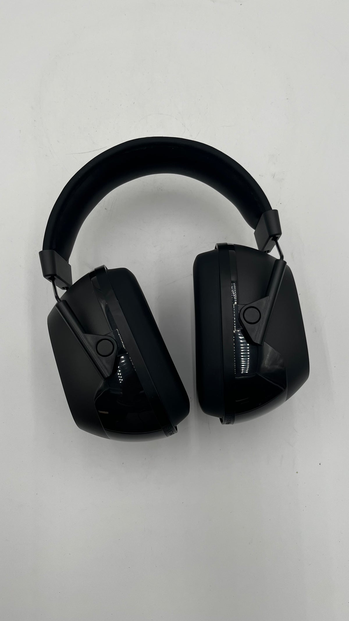 Honeywell Howard Leight VeriShield VS110 Noise Canceling Earmuffs NRR 25 Black