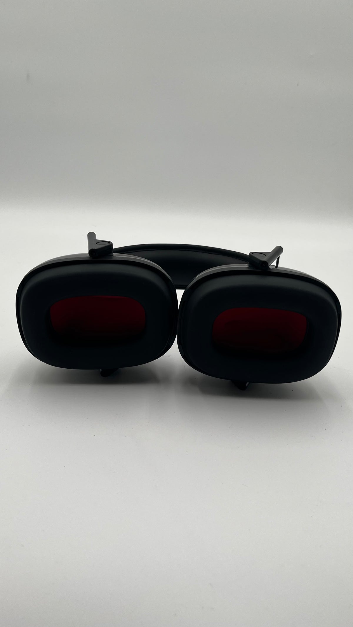 Honeywell Howard Leight VeriShield VS110 Noise Canceling Earmuffs NRR 25 Black
