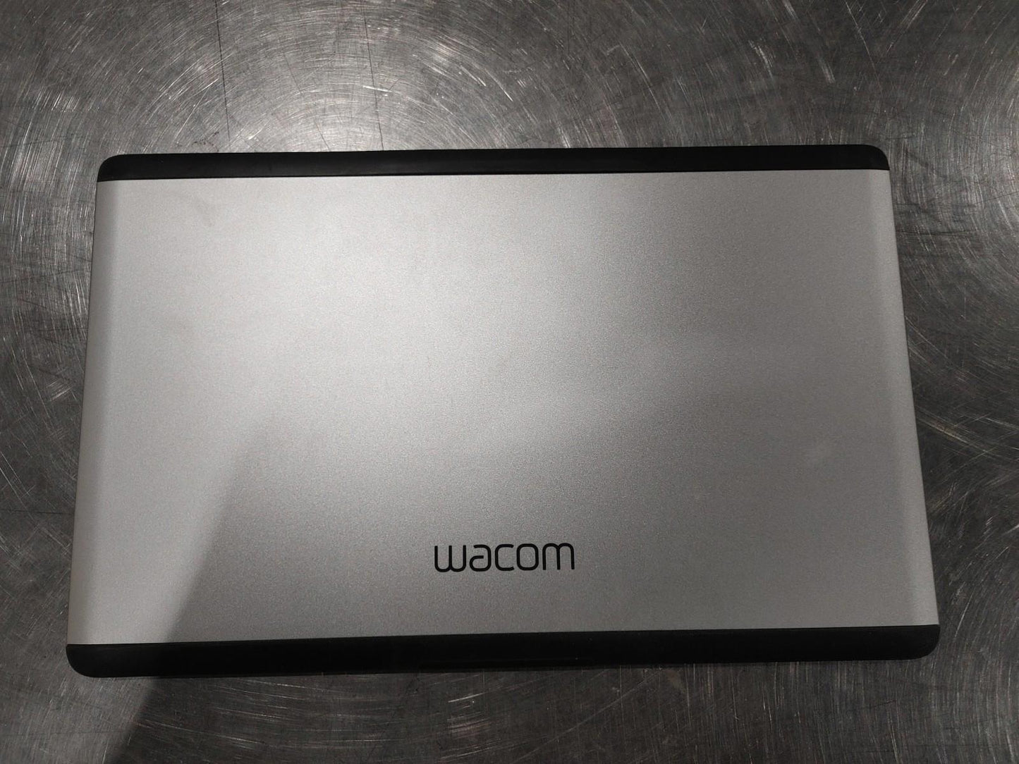 GOOD CONDITION WACOM Tablet Stand Holder Case Black/Silver