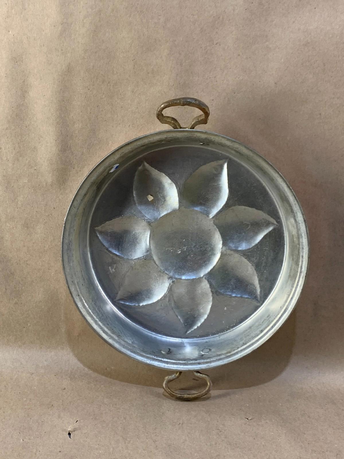 Antique Vintage Copper Mold Tin Lined  Brass Handles Sunshine Design Hand Forged