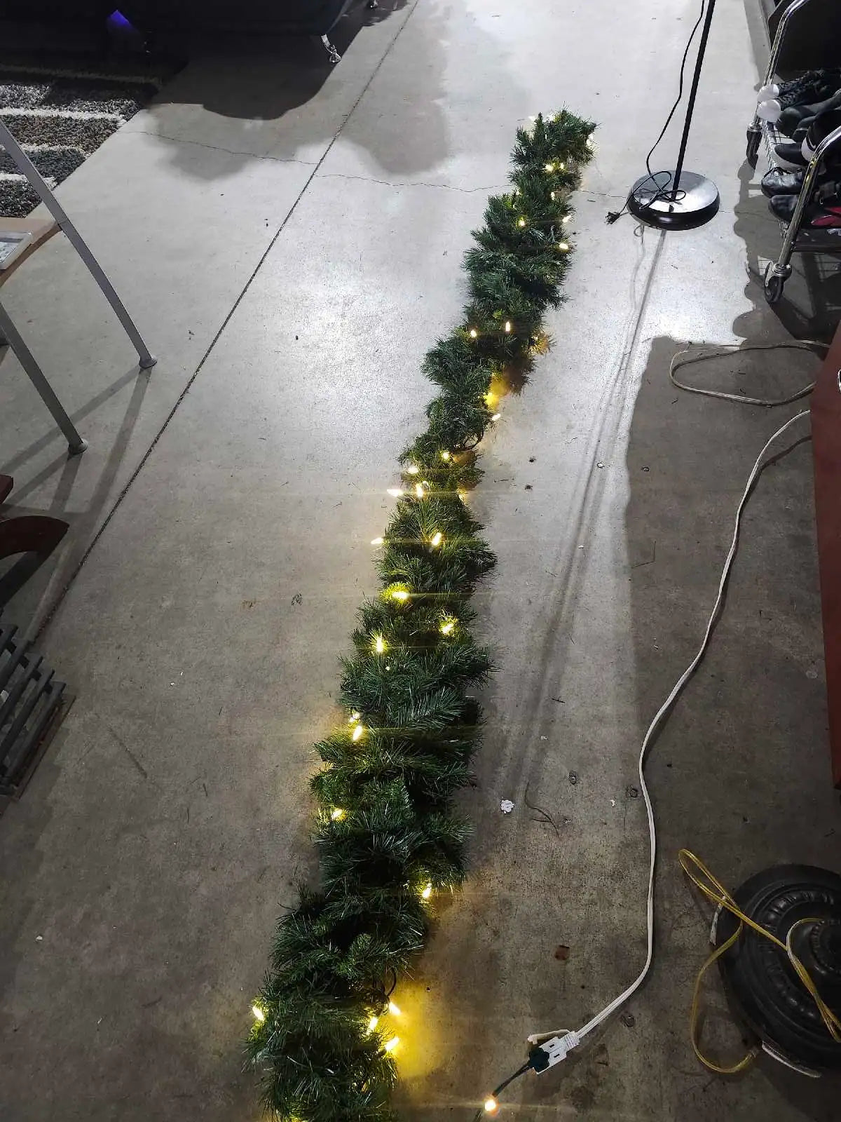 10ft Christmas Pre-lit Garland