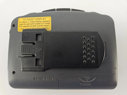AIWA TX377 Portable Cassette Player Walkman FM/AM Radio *Parts*