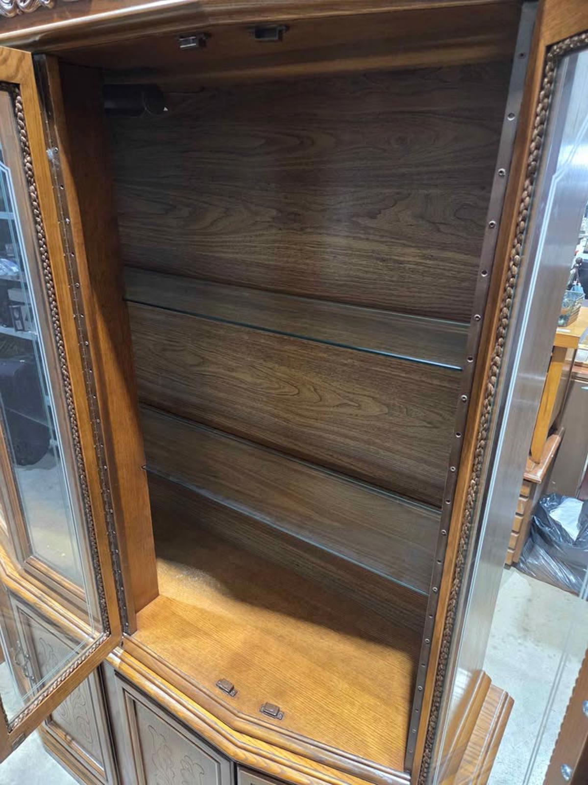 Wooden China Display Cabinet Hutch